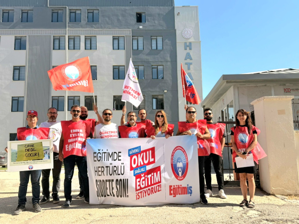 Eğitim-İş Hatay’dan Eğitim Sistemine Sert Eleştiri: “Eğitim Ekonomik, İdeolojik ve Kurumsal Kuşatma Altında”