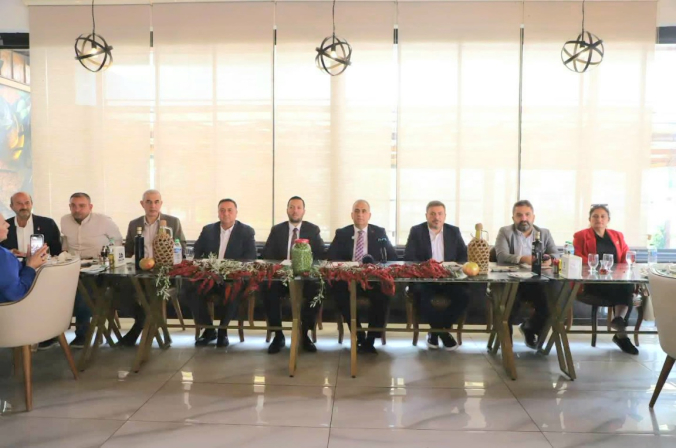 ALTINÖZÜ’NDE FESTİVAL COŞKUSU: 10. YILDA ZEYTİNİN BEREKETİ, GASTRONOMİNİN LEZZETİ BULUŞUYOR!